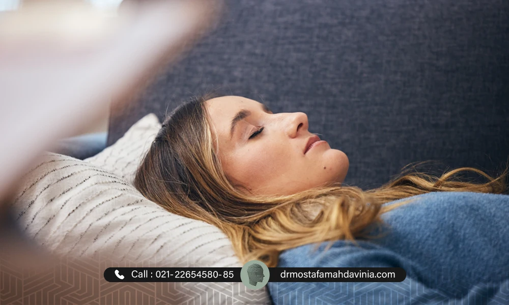 استفاده از تکیه گاه برای خوابیدن بعد از لیفت | خوابیدن بعد از لیفت با نخ